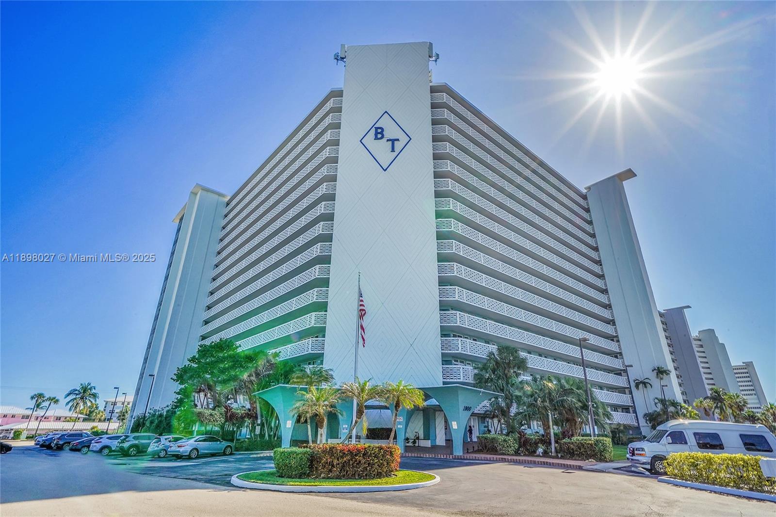 1900 S Ocean Dr #406