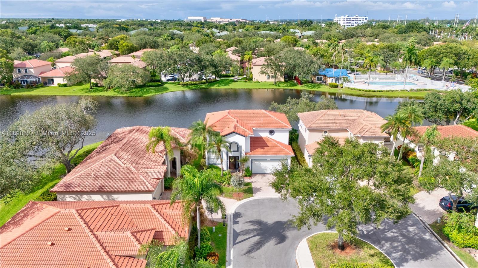 16113 Opal Crk Dr Weston, FL 33331