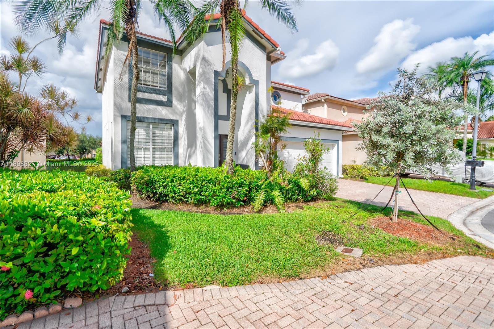 16113 Opal Crk Dr Weston, FL 33331