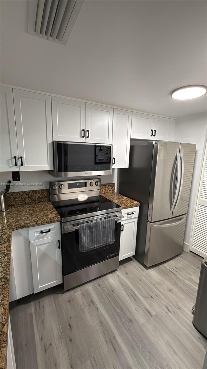 650 West Ave #303
