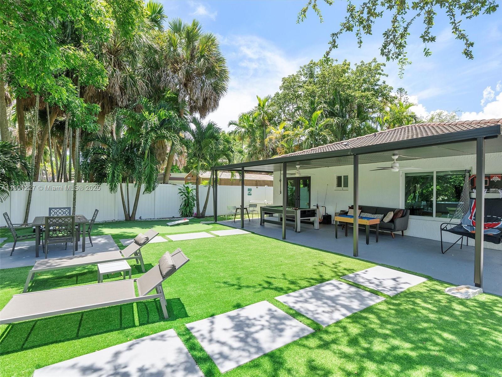 11843 W Biscayne Canal Rd