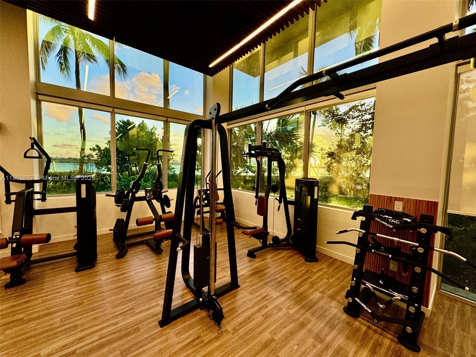 1500 Bay Rd #122s Miami Beach, FL 33139 1500 Bay Rd #122s Miami Beach, FL 33139