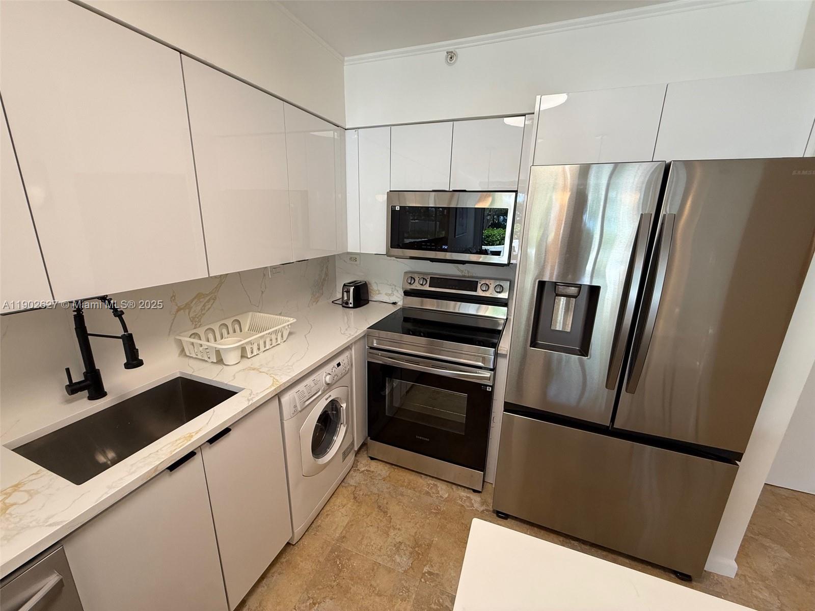 1500 Bay Rd #122s Miami Beach, FL 33139 1500 Bay Rd #122s Miami Beach, FL 33139