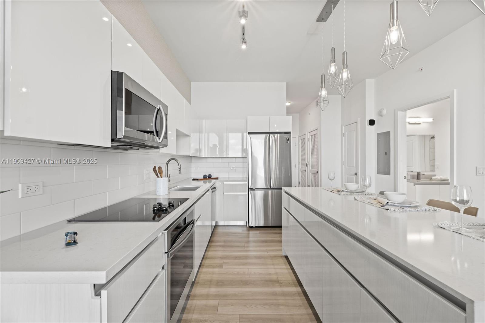 101 Diplomat Pkwy #1405 Hallandale Beach, FL 33009