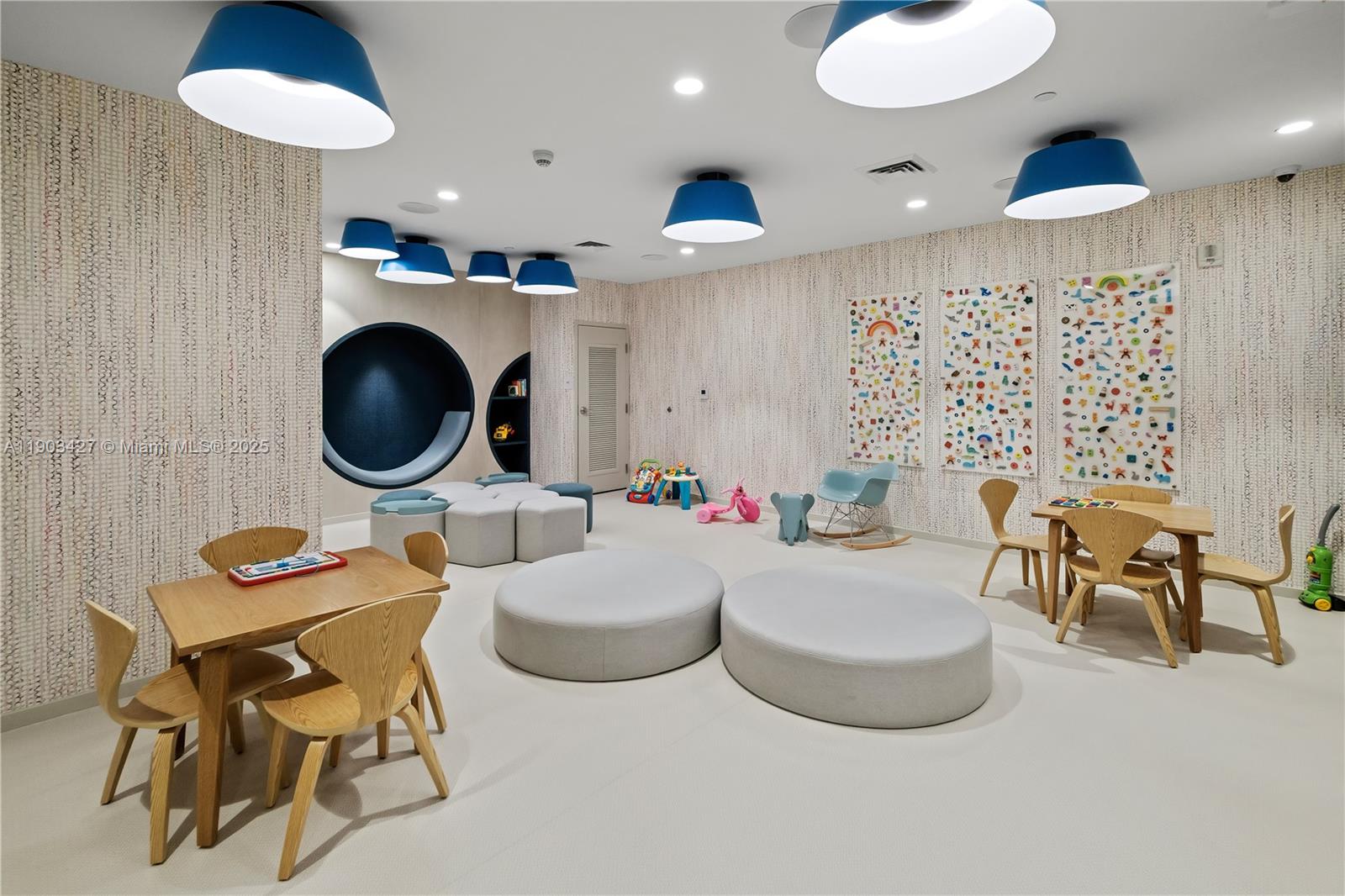 101 Diplomat Pkwy #1405 Hallandale Beach, FL 33009