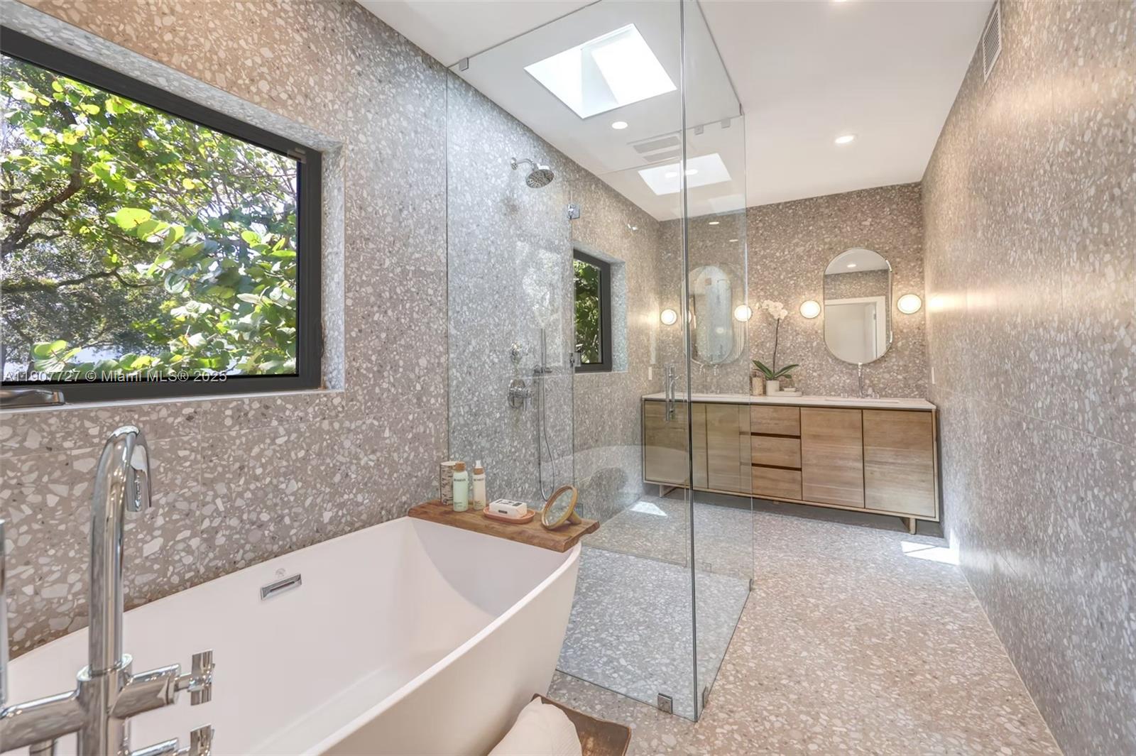 500 NE 96th St Miami Shores, FL 33138