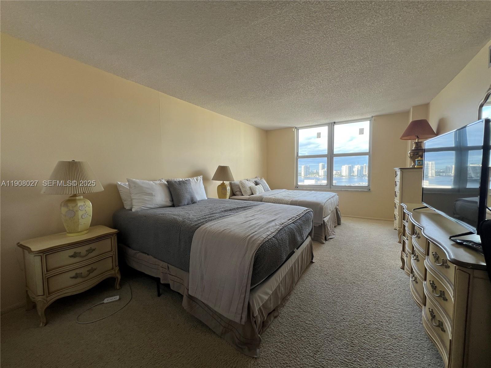 image Winston Tower 4009