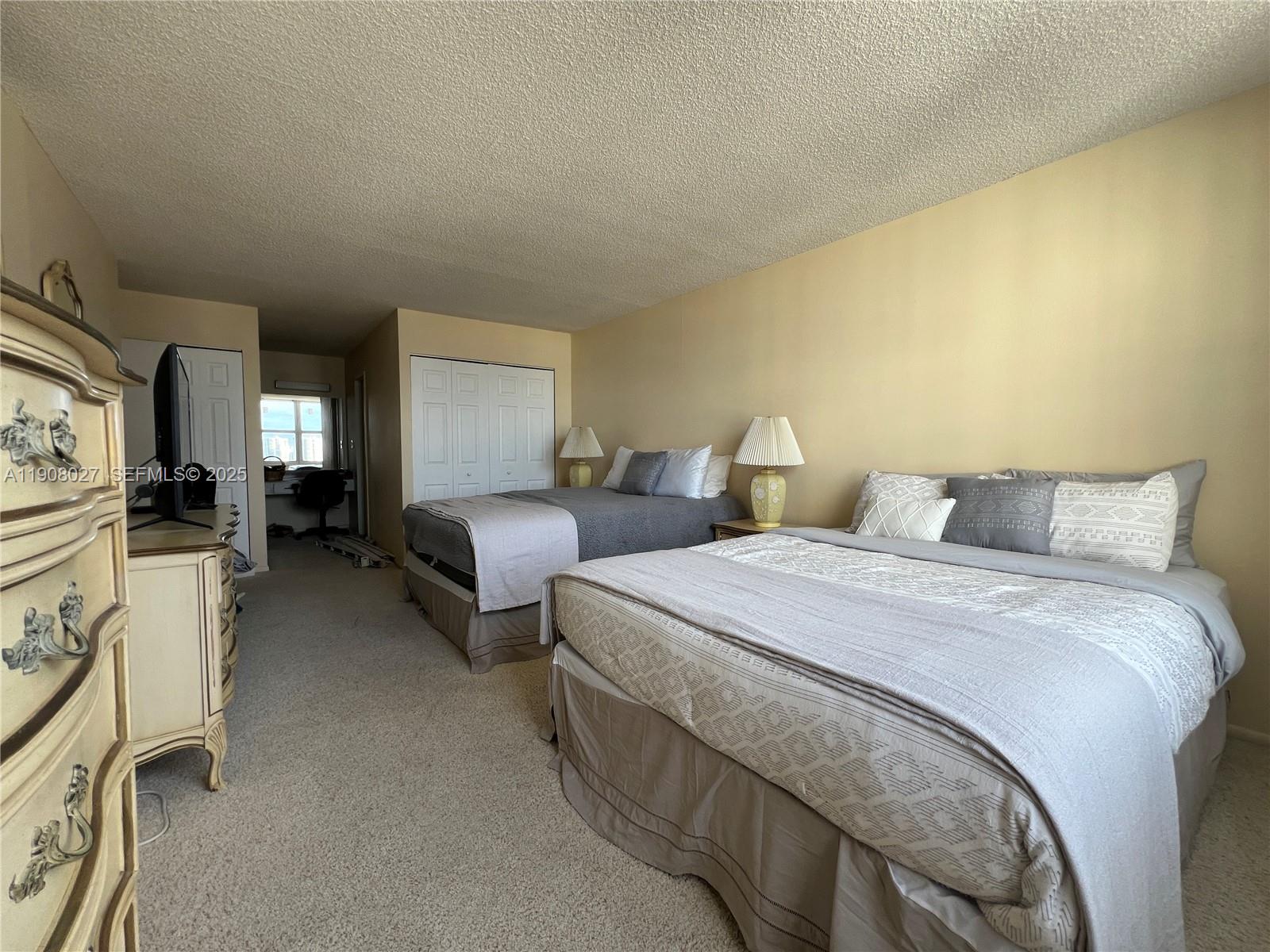 image Winston Tower 40010