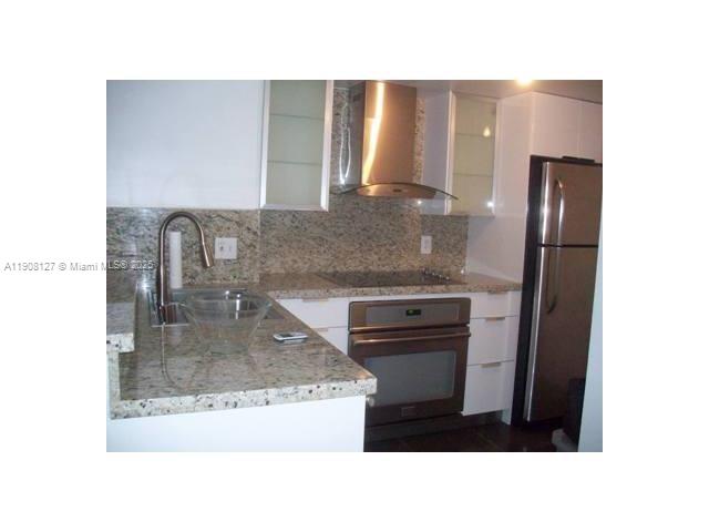 770 Claughton Is Dr #703