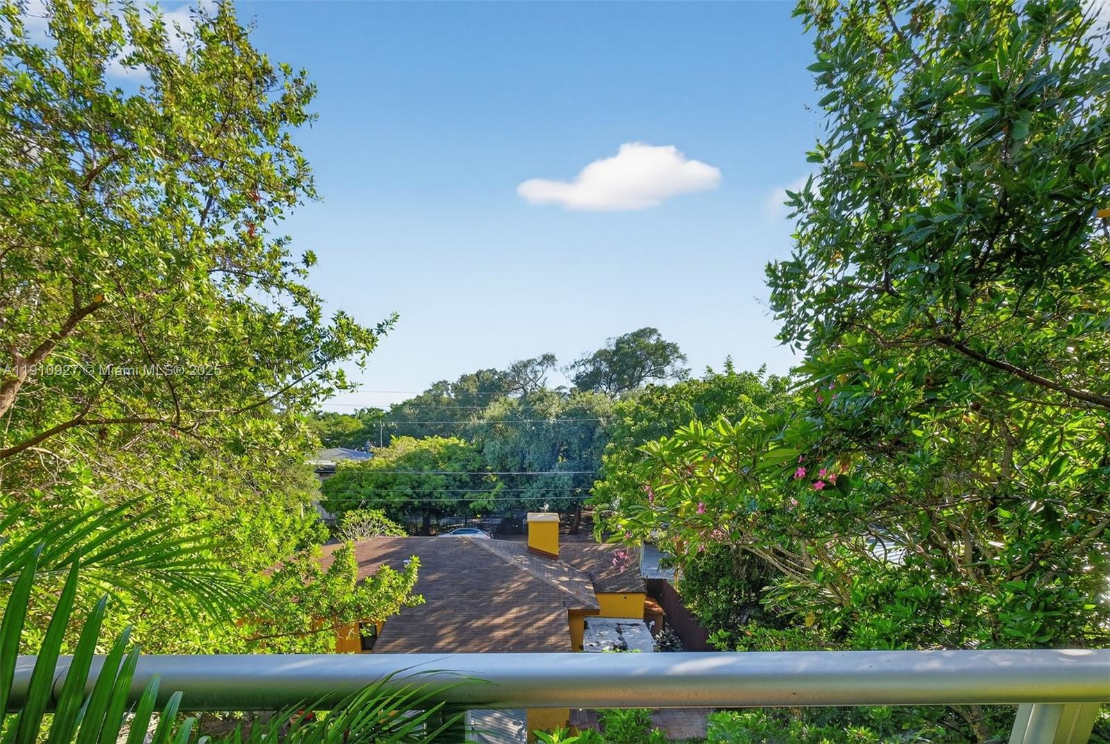 720 NE 62nd St #311 Miami, FL 33138