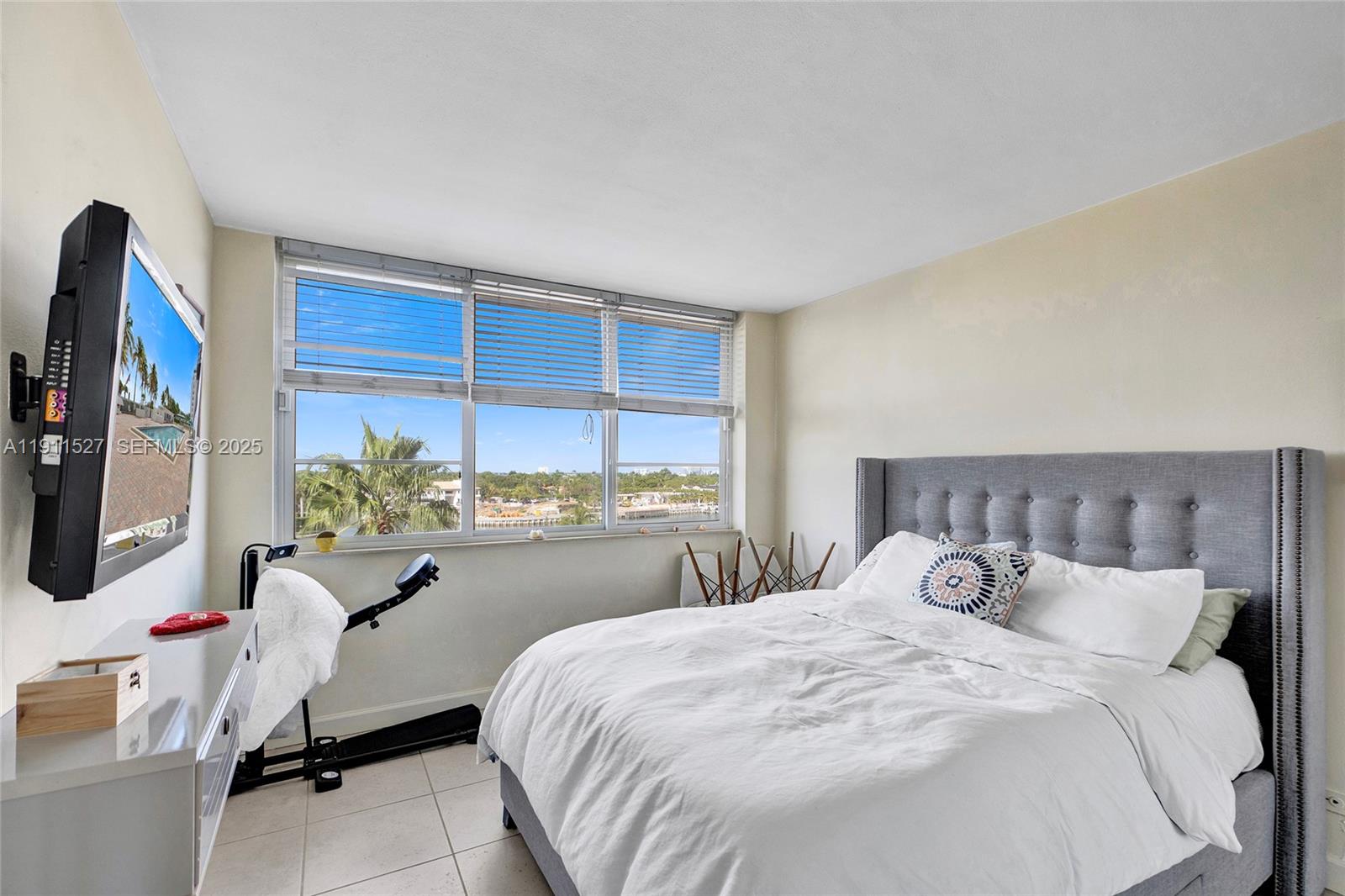 5005 Collins Ave #608 Miami Beach, FL 33140
