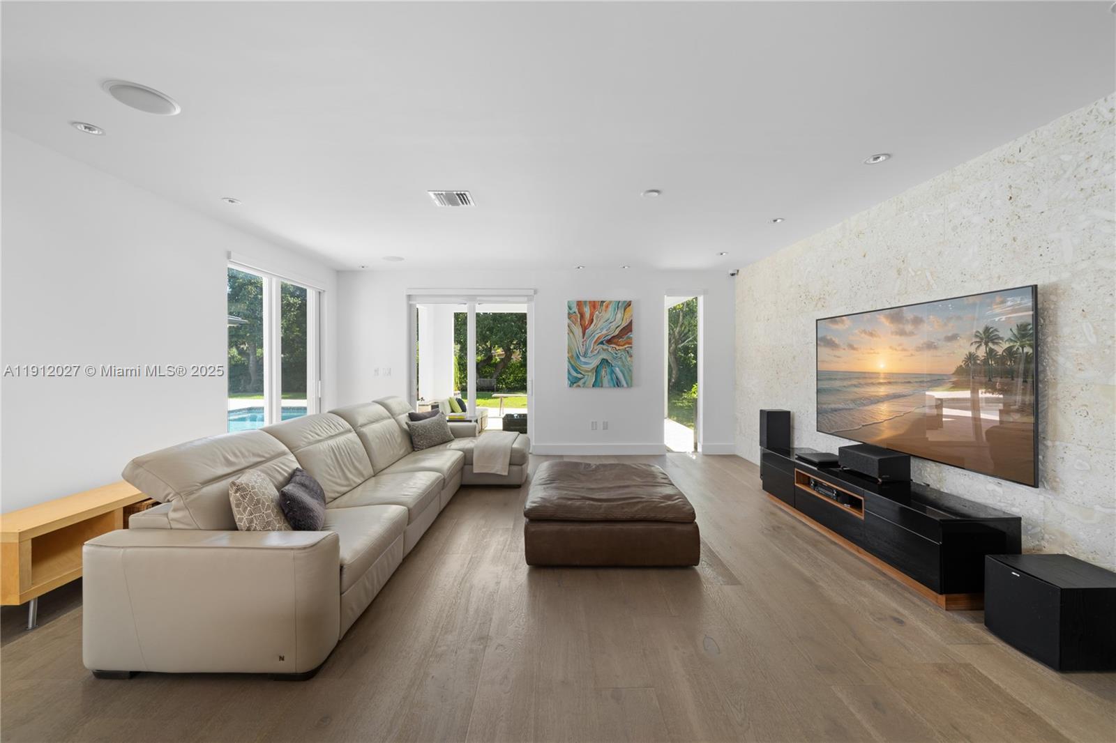 7950 SW 54th Ave Miami, FL 33143