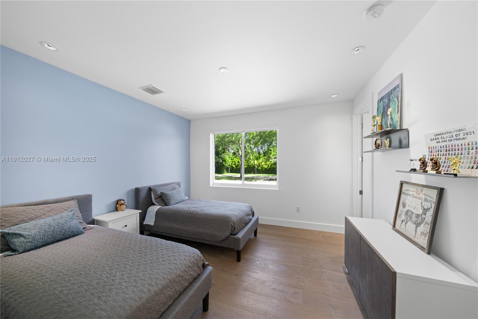 7950 SW 54th Ave Miami, FL 33143