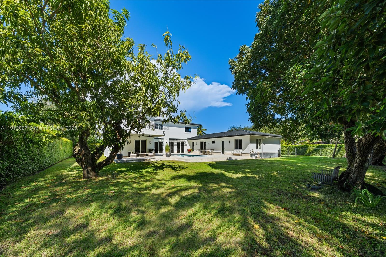 7950 SW 54th Ave Miami, FL 33143