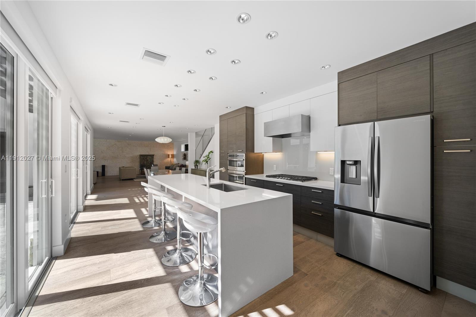 7950 SW 54th Ave Miami, FL 33143