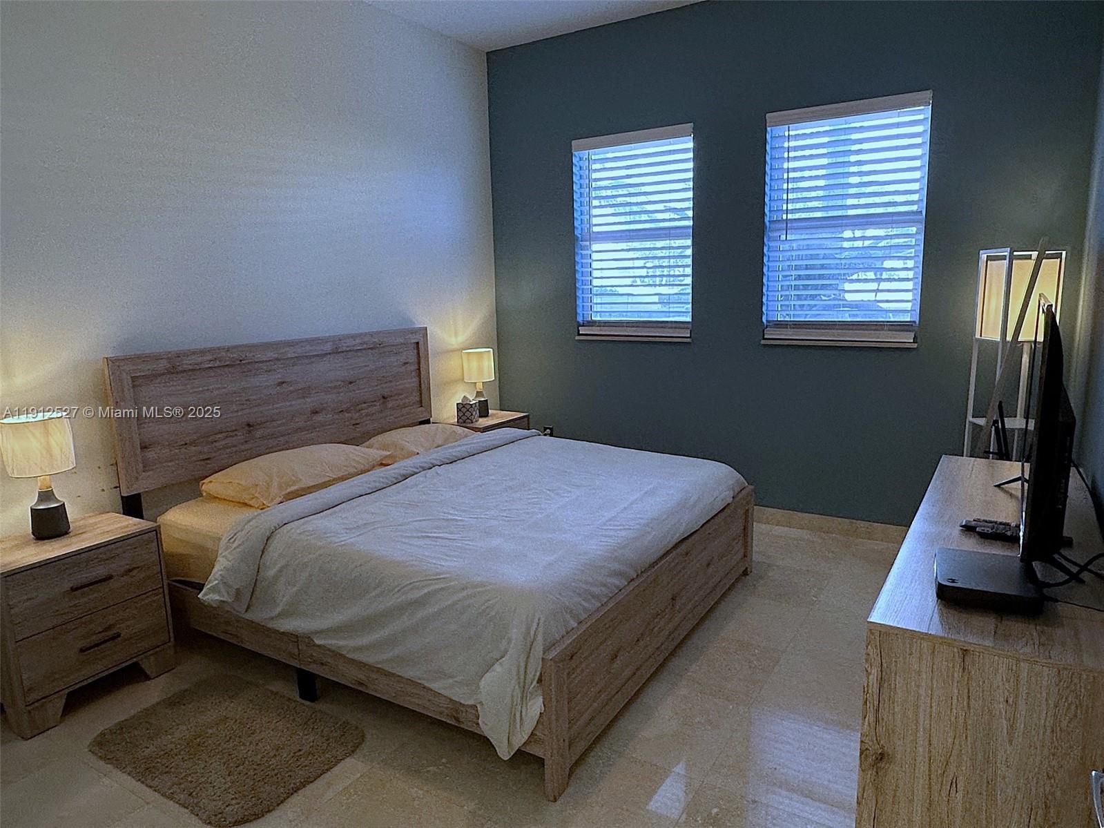 image 2080 Ocean Drive22