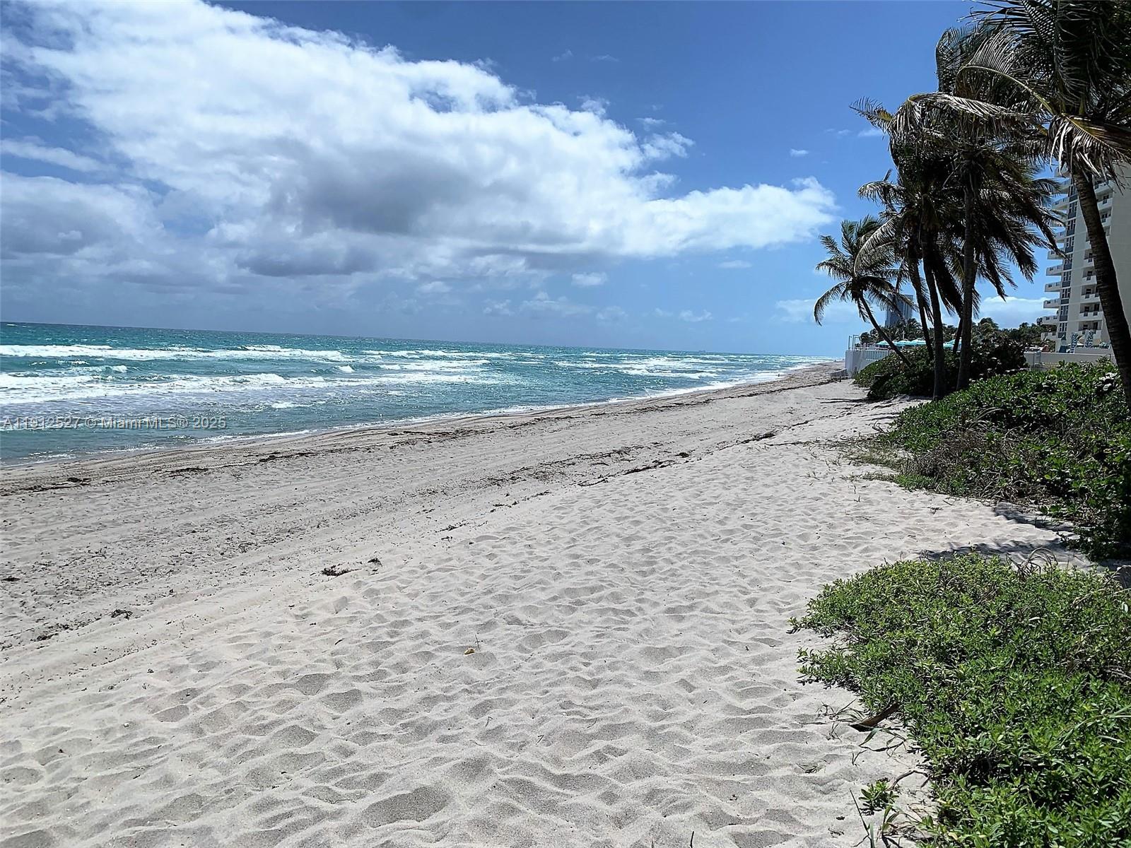 image 2080 Ocean Drive33