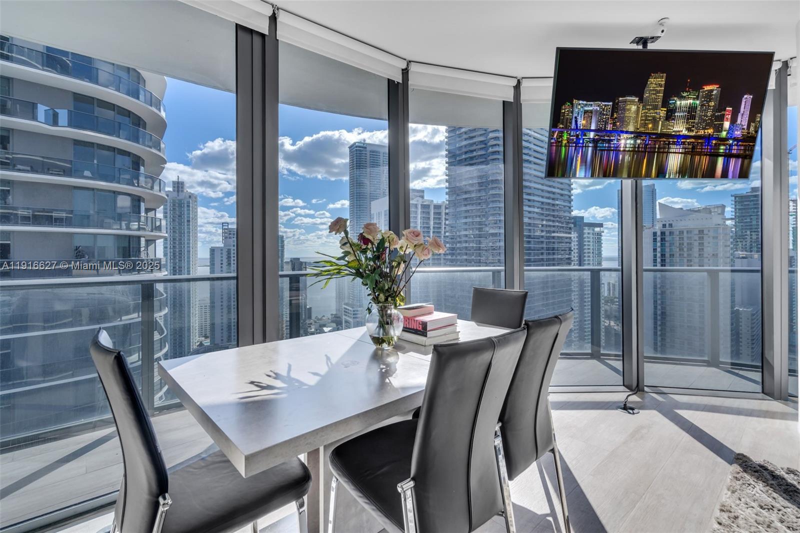 image Brickell Heights9