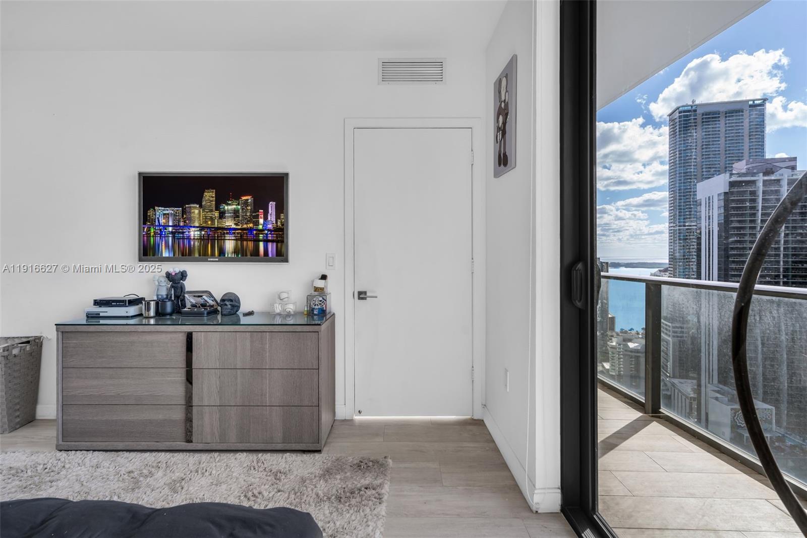 image Brickell Heights15