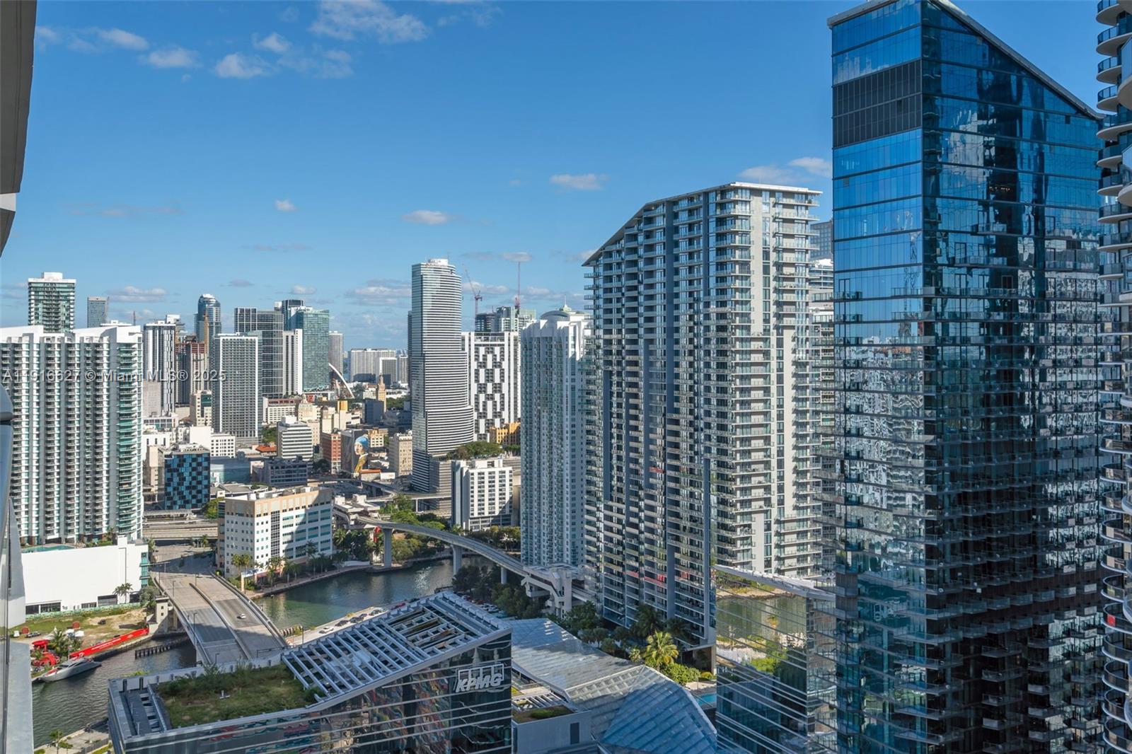 image Brickell Heights20
