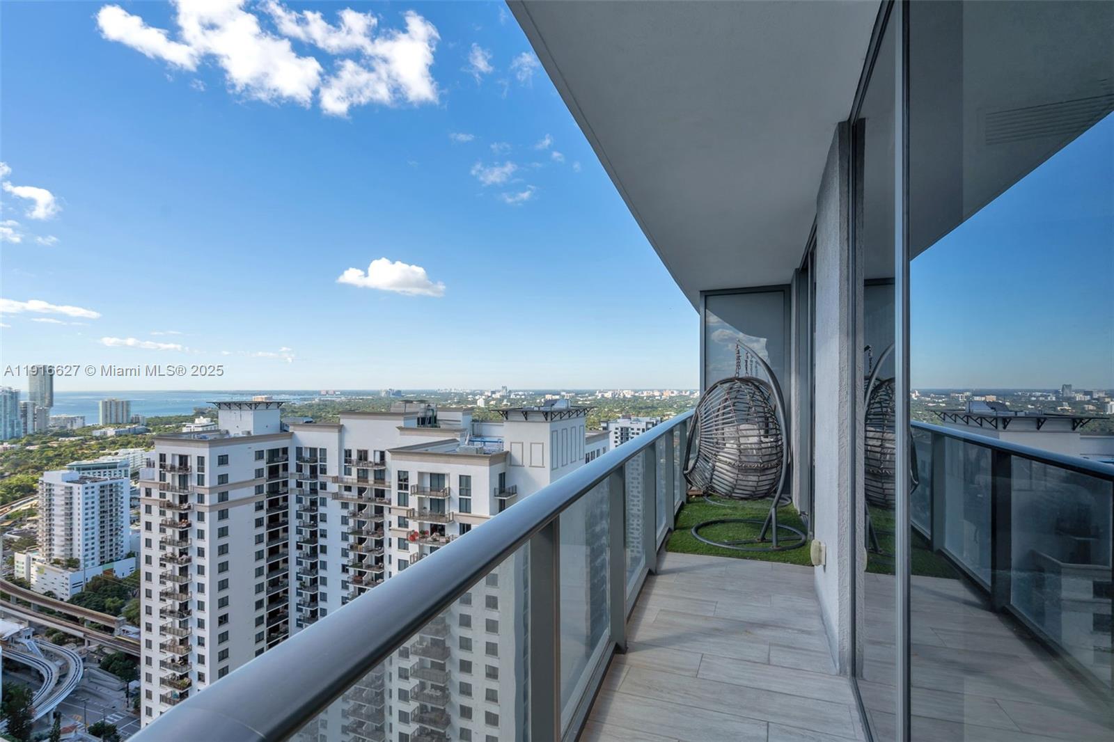 image Brickell Heights22