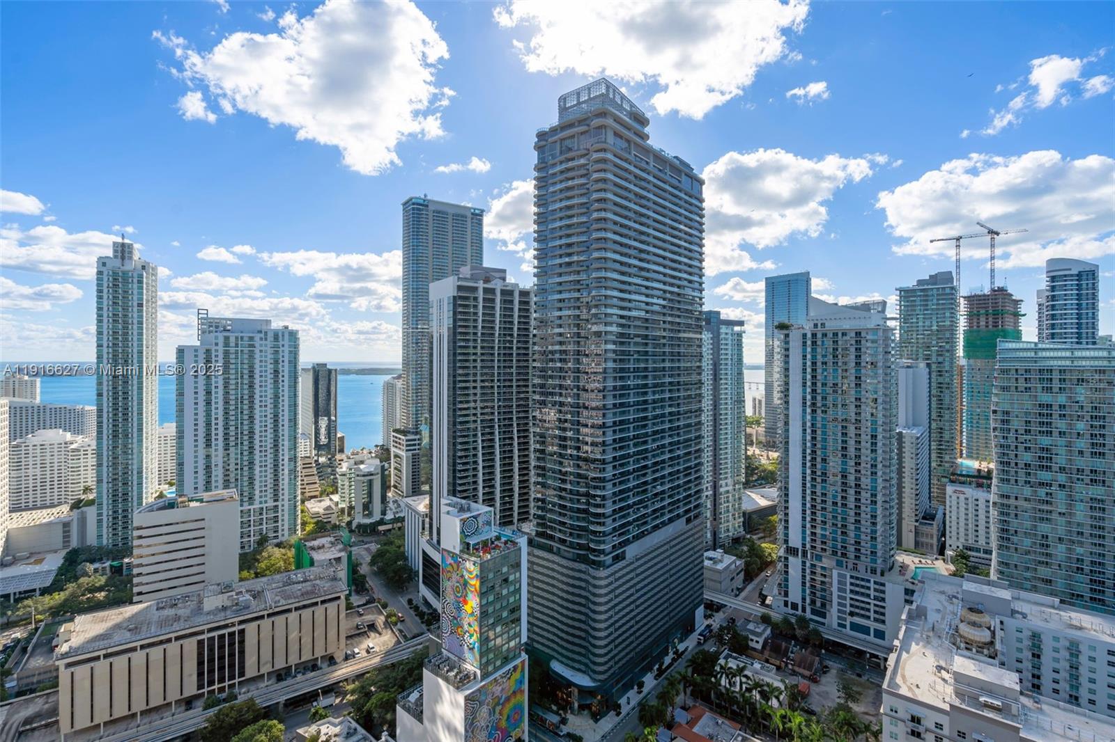 image Brickell Heights25