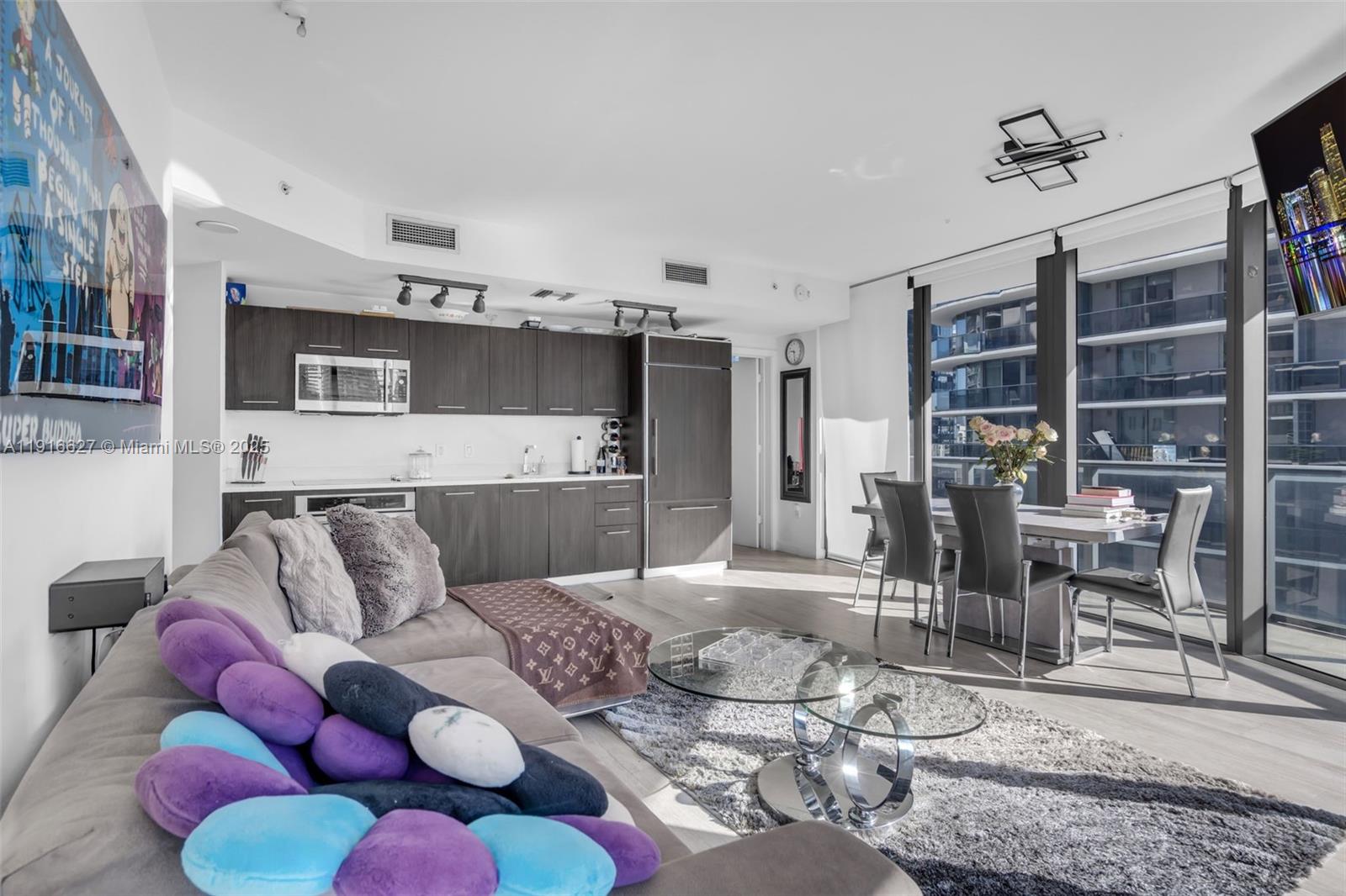 image Brickell Heights7