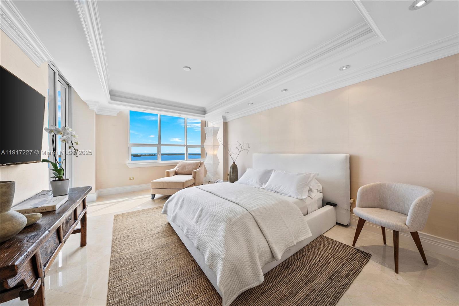 808 Brickell Key Dr #1802 Miami, FL 33131