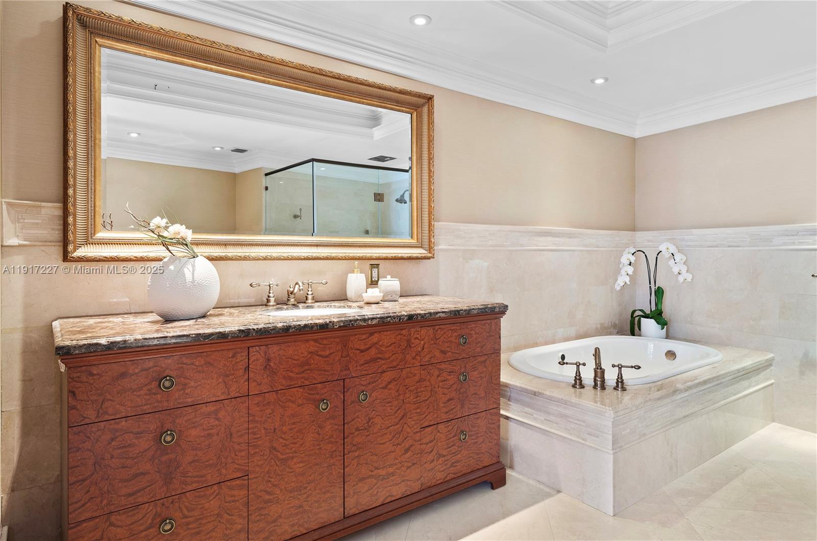 808 Brickell Key Dr #1802 Miami, FL 33131