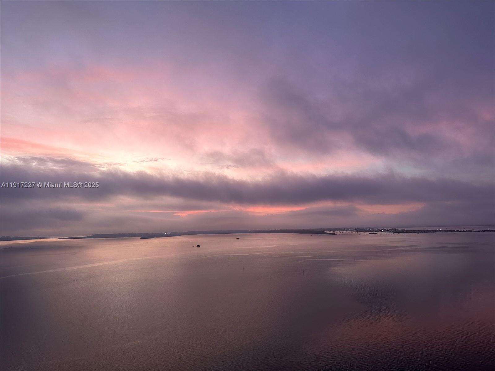 808 Brickell Key Dr #1802 Miami, FL 33131