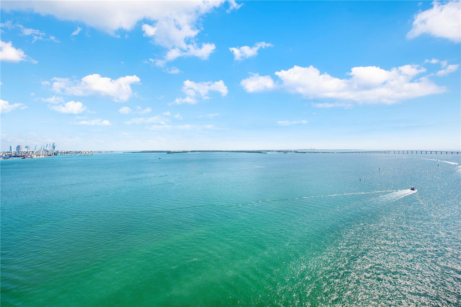 808 Brickell Key Dr #1802 Miami, FL 33131