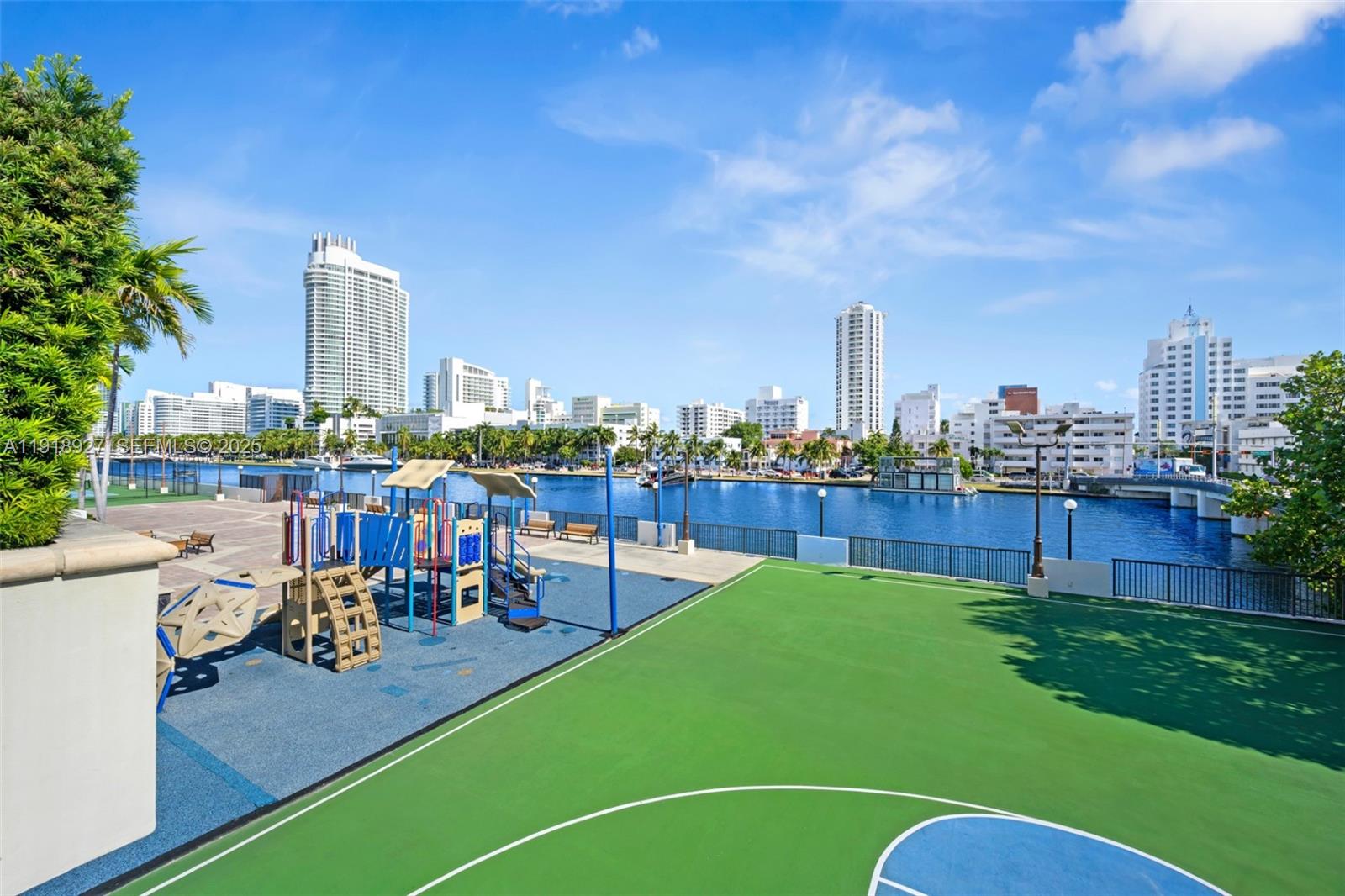 4101 Pine Tree Dr #919 Miami Beach, FL 33140