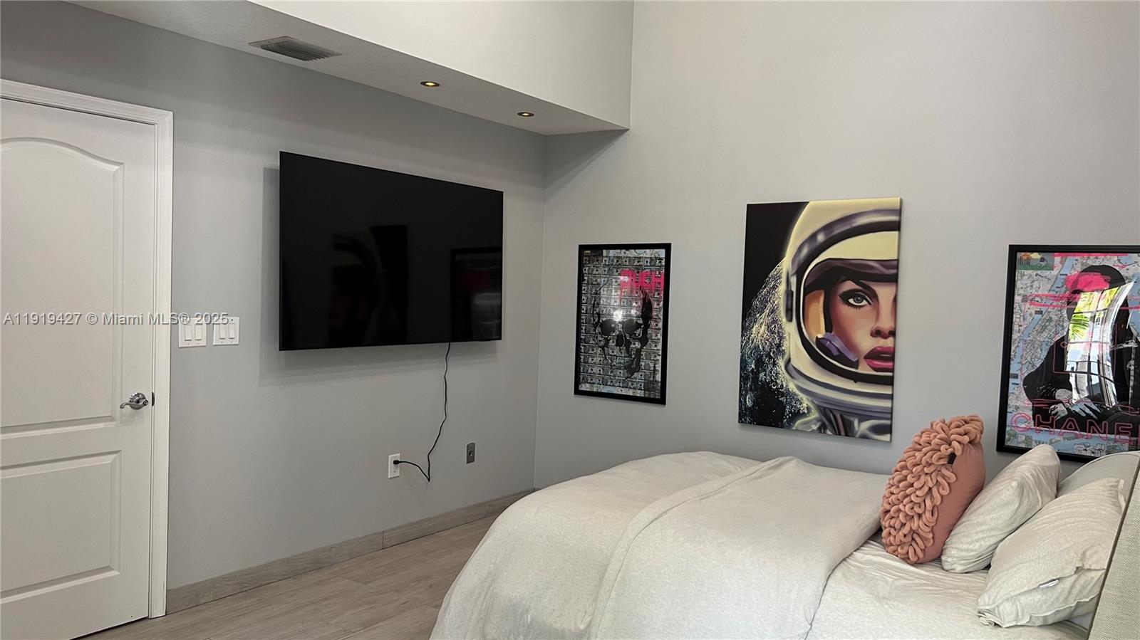 20740 NE 32nd Pl Aventura, FL 33180