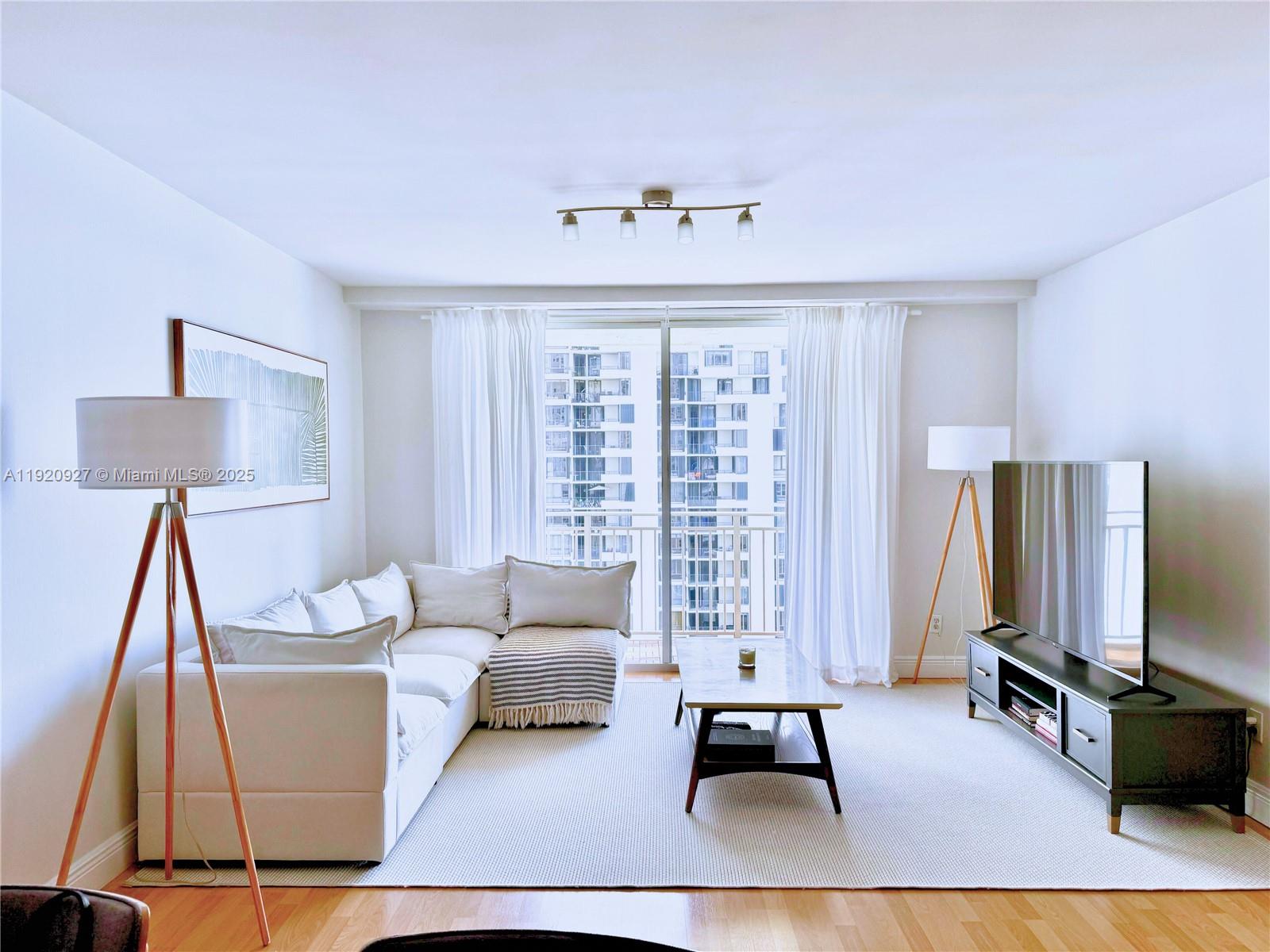 770 Claughton Is Dr #1405