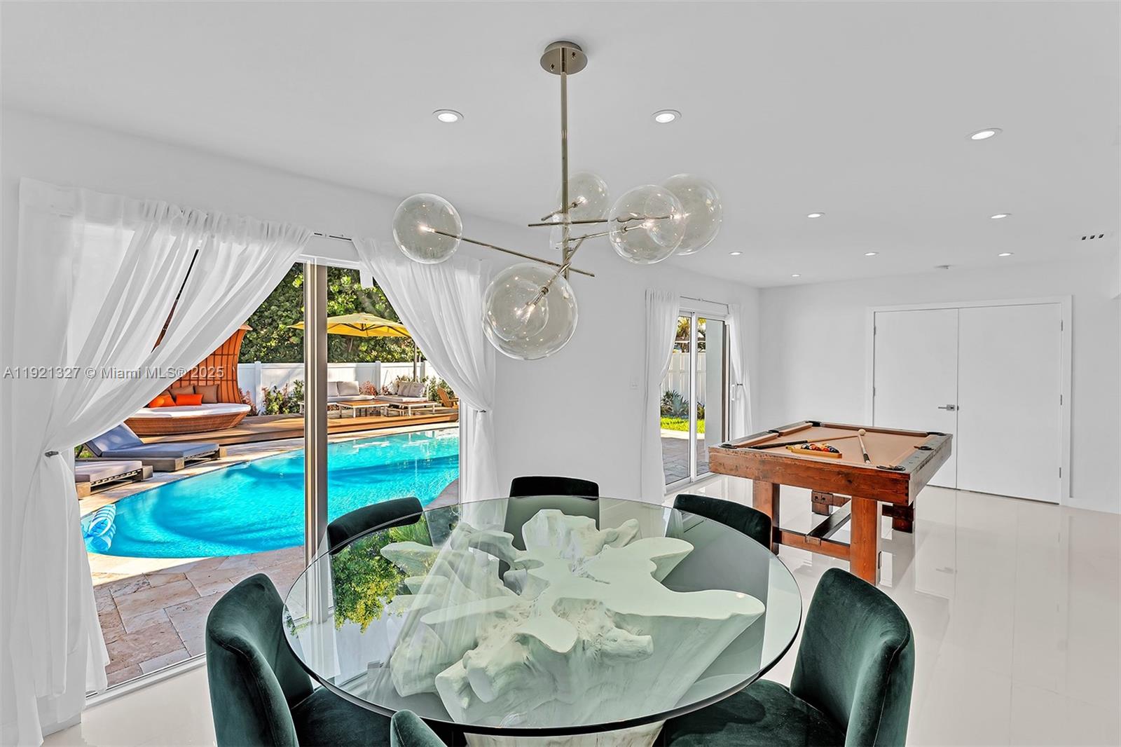 5005 Johnson St Hollywood, FL 33021