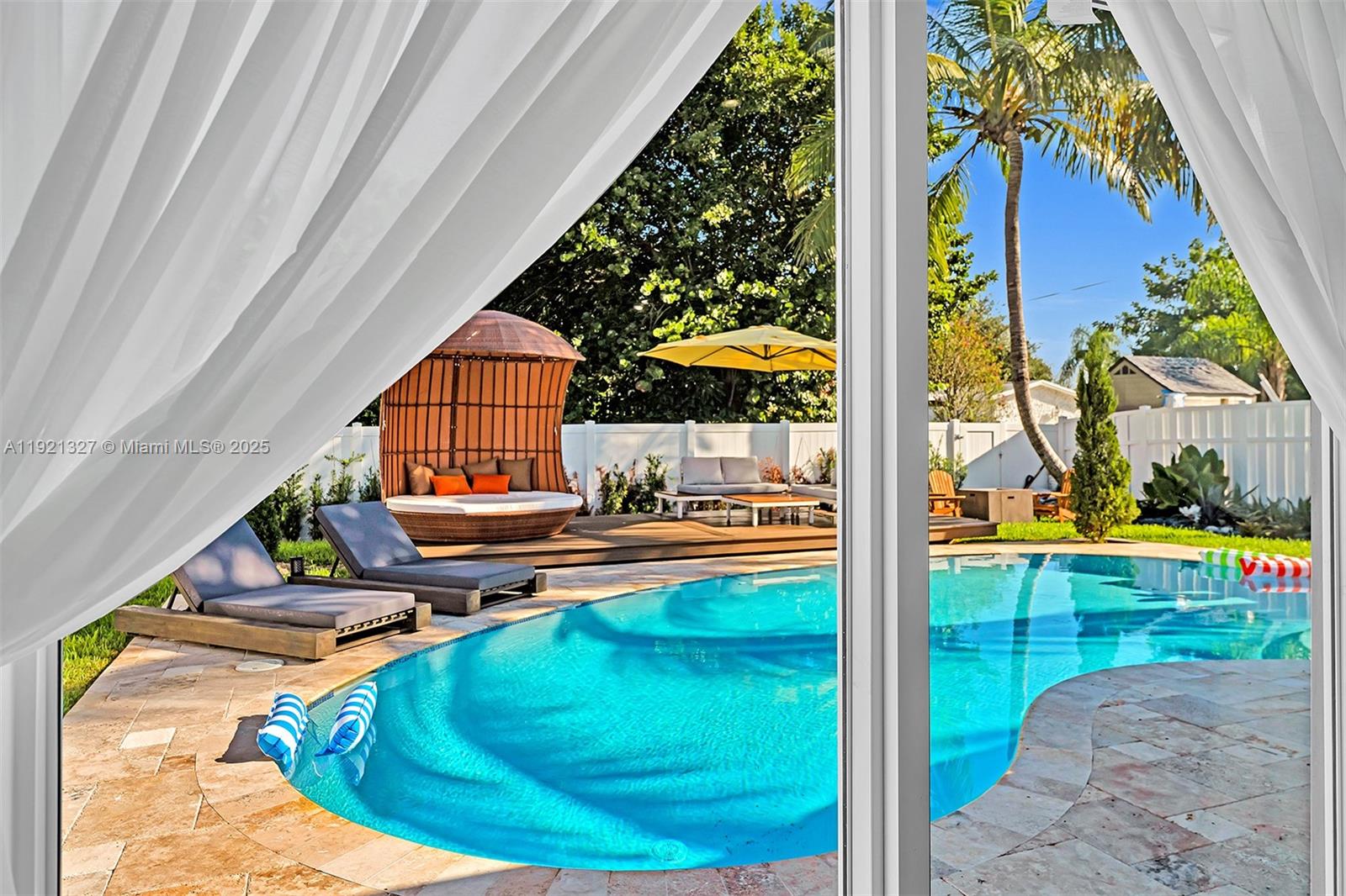 5005 Johnson St Hollywood, FL 33021