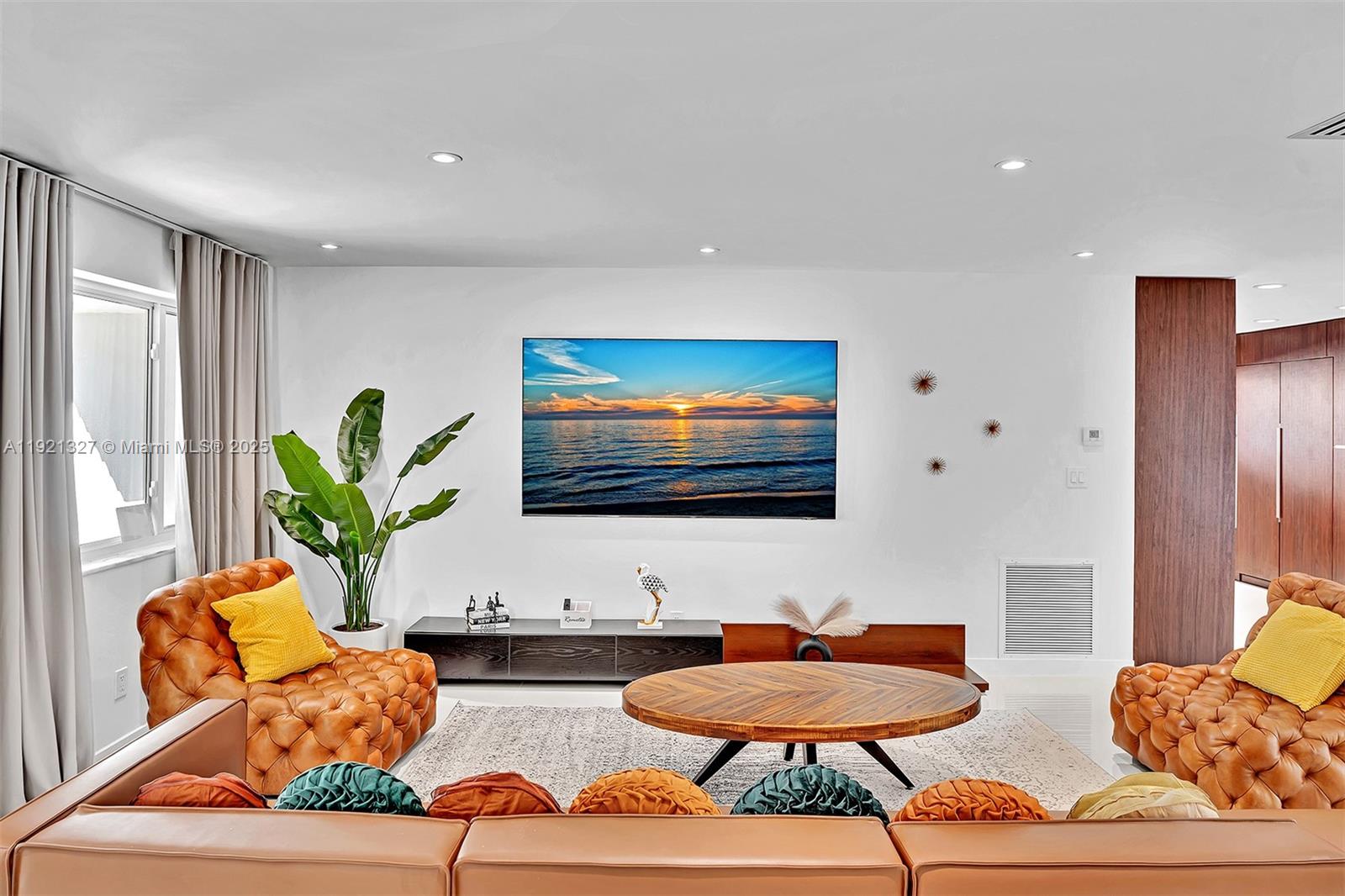 5005 Johnson St Hollywood, FL 33021