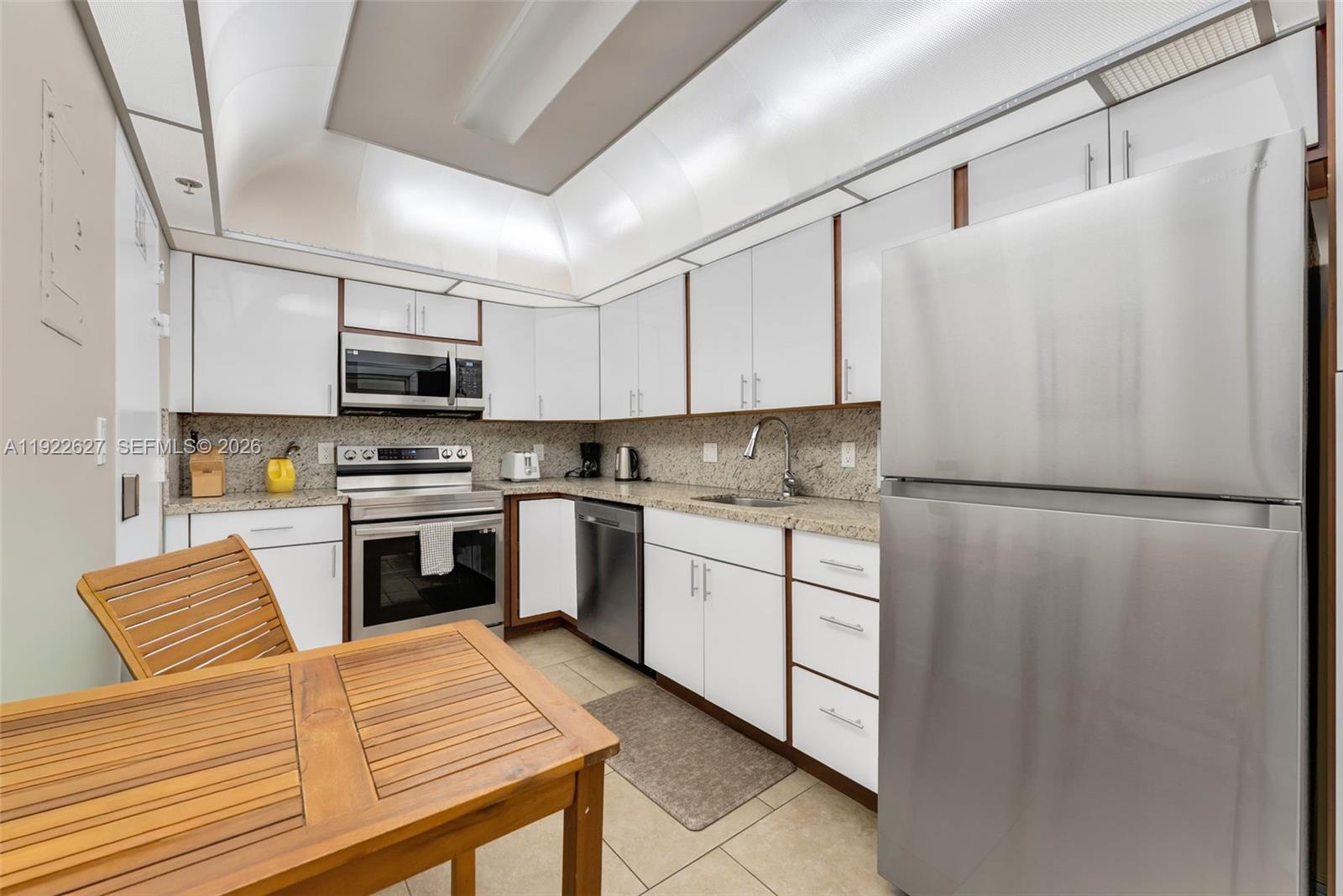 3801 S Ocean Dr #7V Hollywood, FL 33019