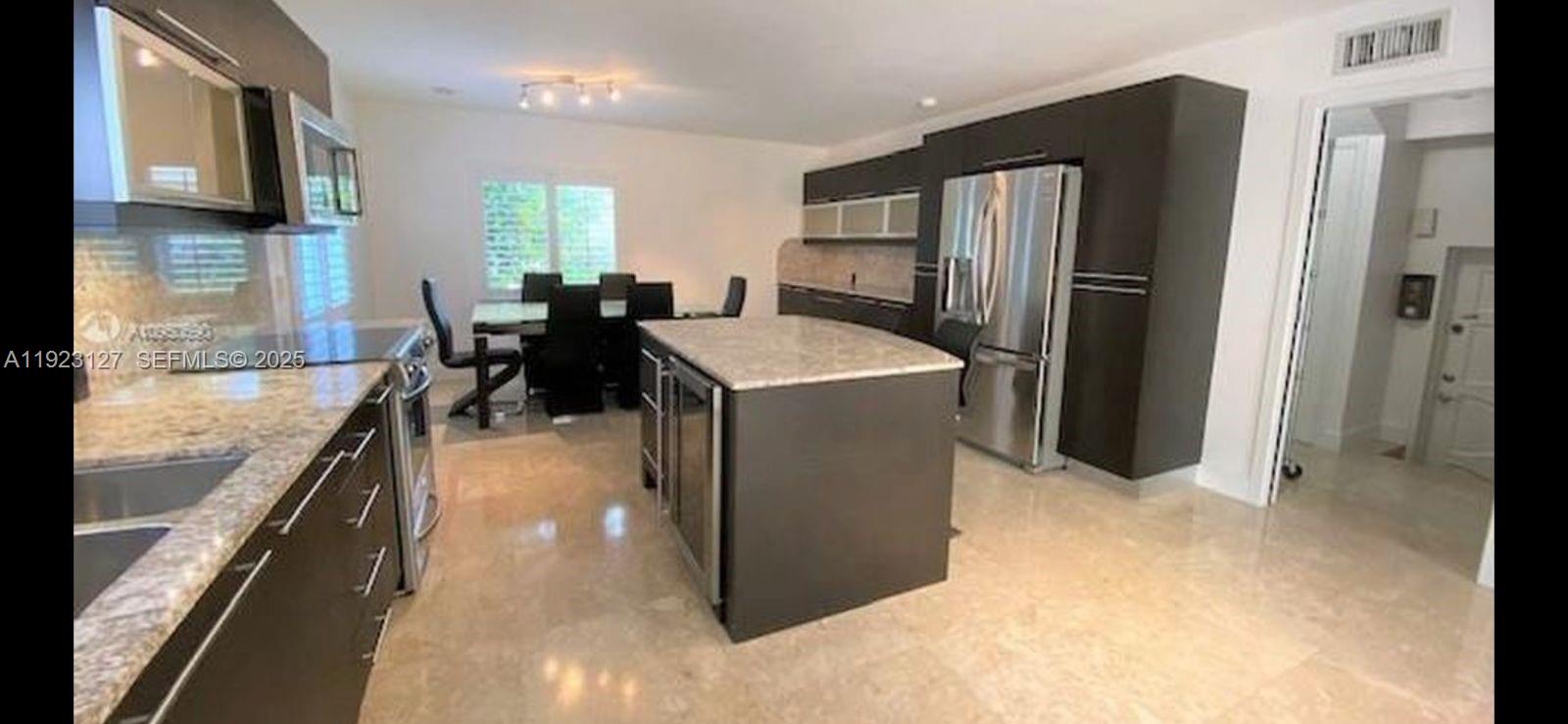 100 S Prospect Dr Coral Gables, FL 33133