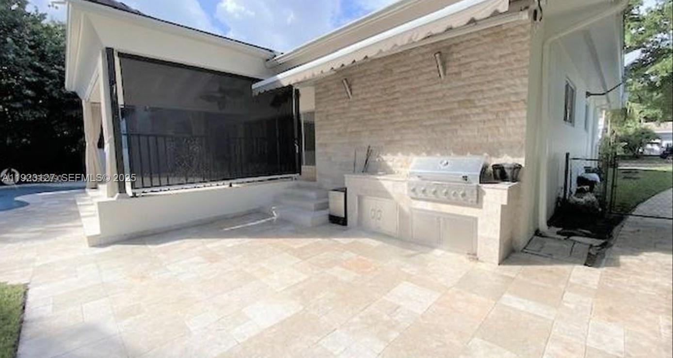 100 S Prospect Dr Coral Gables, FL 33133