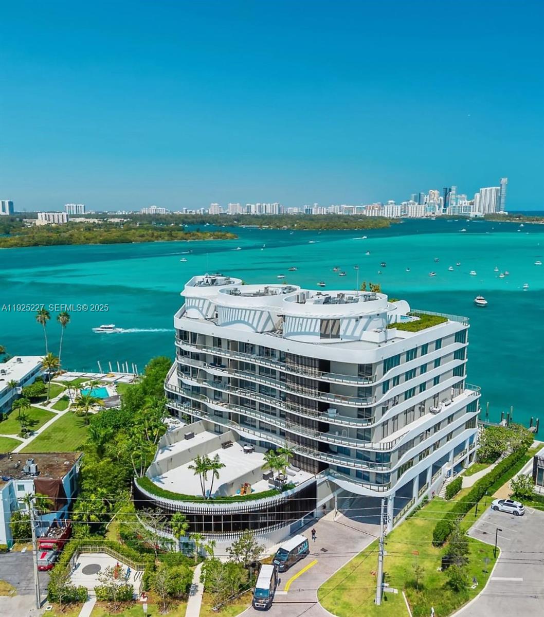 1135 E 103rd St #402 Bay Harbor Islands, FL 33154