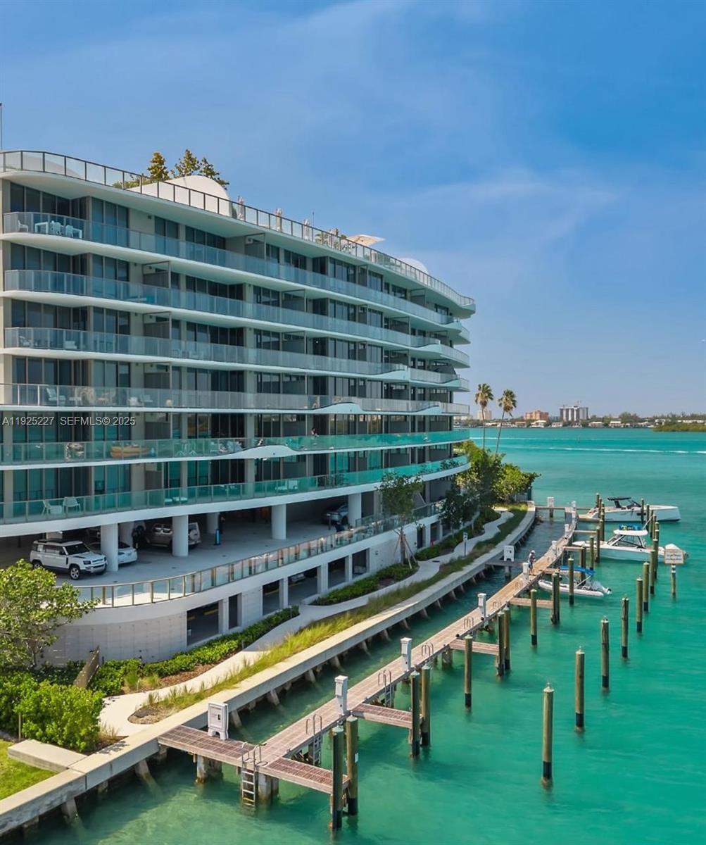 1135 E 103rd St #402 Bay Harbor Islands, FL 33154
