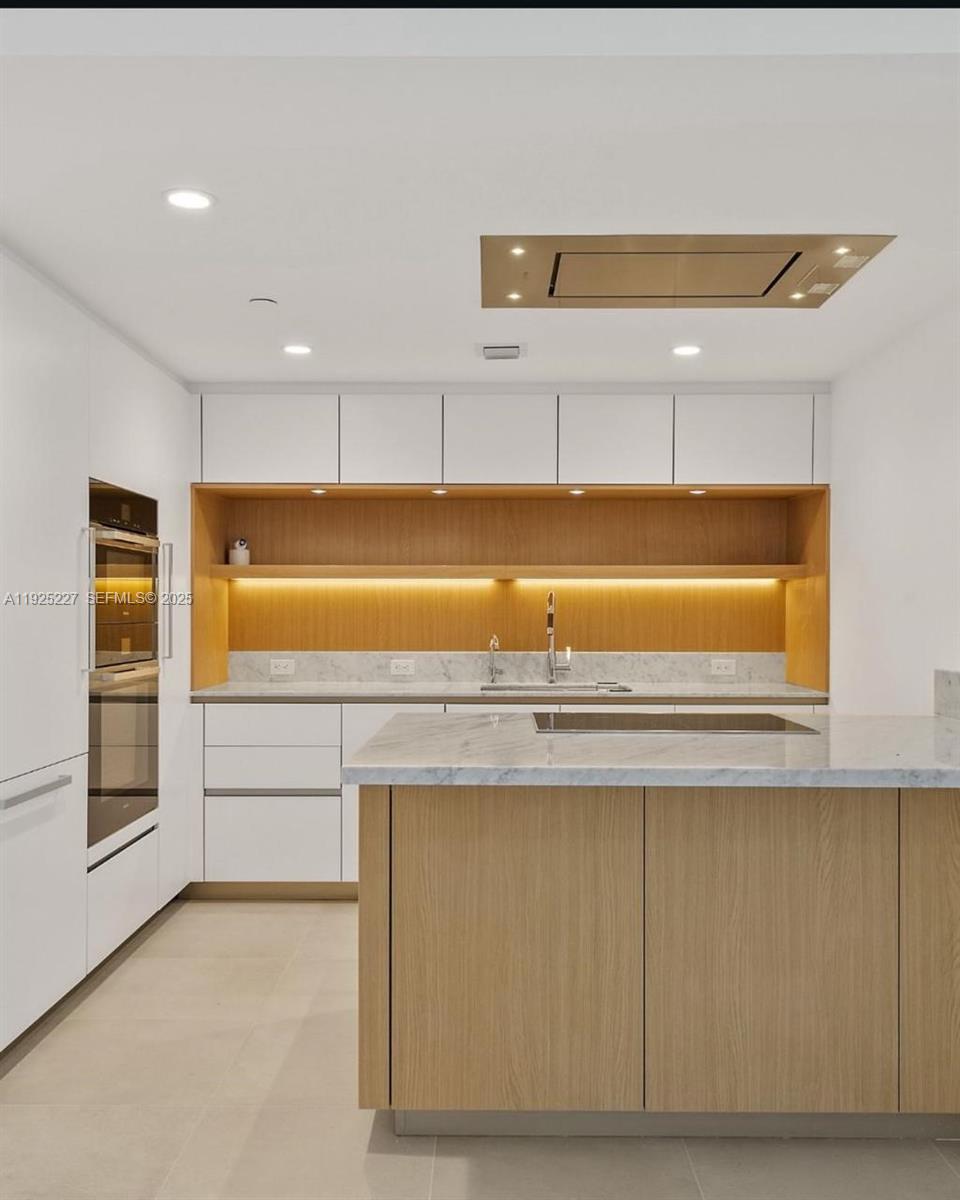 1135 E 103rd St #402 Bay Harbor Islands, FL 33154