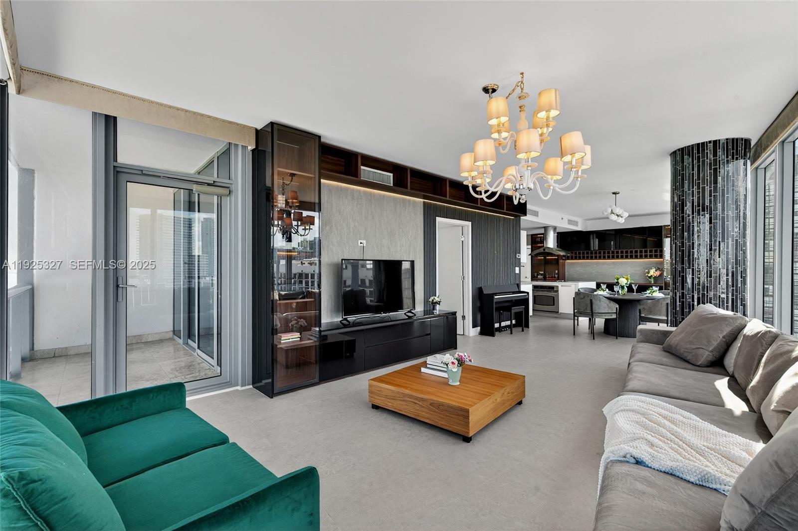 601 NE 36th St #1101 Miami, FL 33137