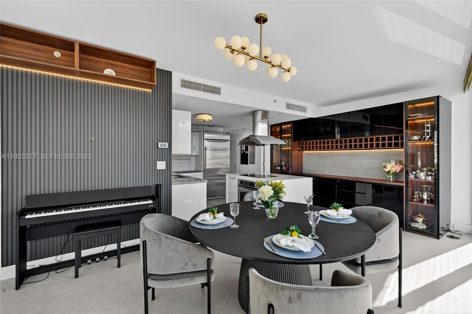 601 NE 36th St #1101 Miami, FL 33137