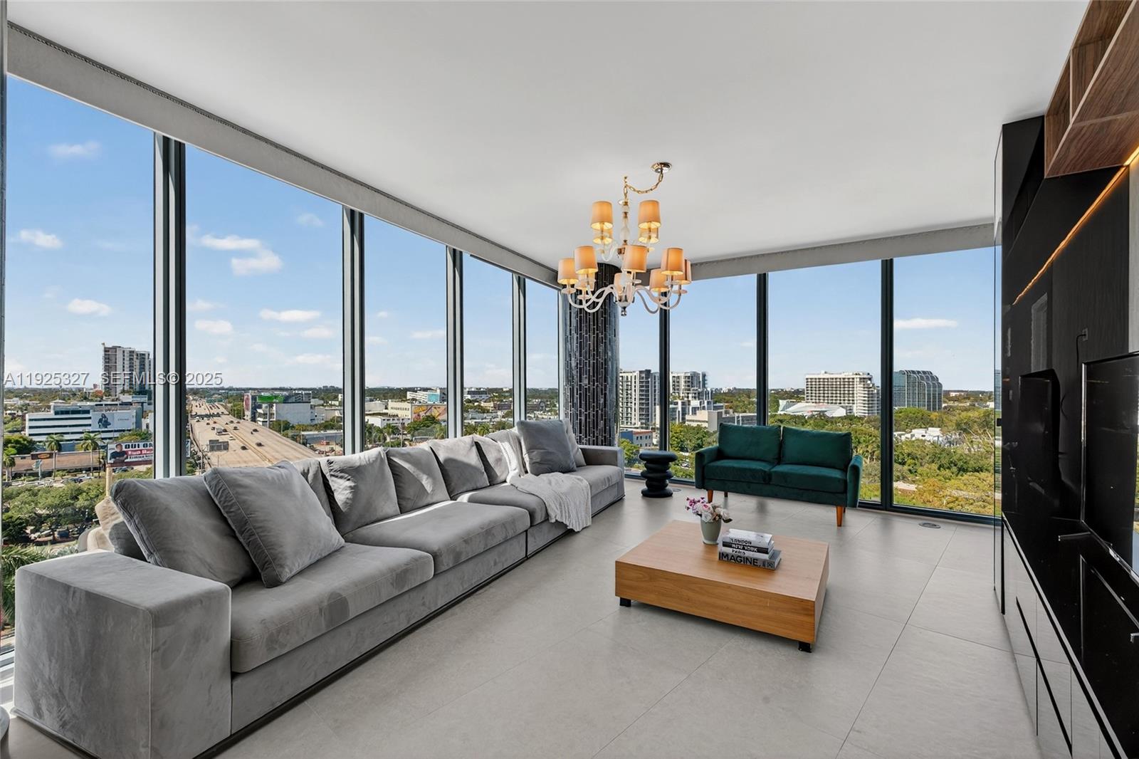 601 NE 36th St #1101 Miami, FL 33137