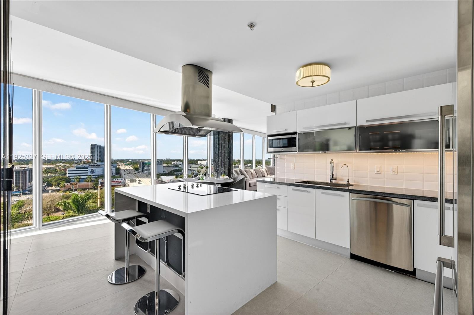 601 NE 36th St #1101 Miami, FL 33137