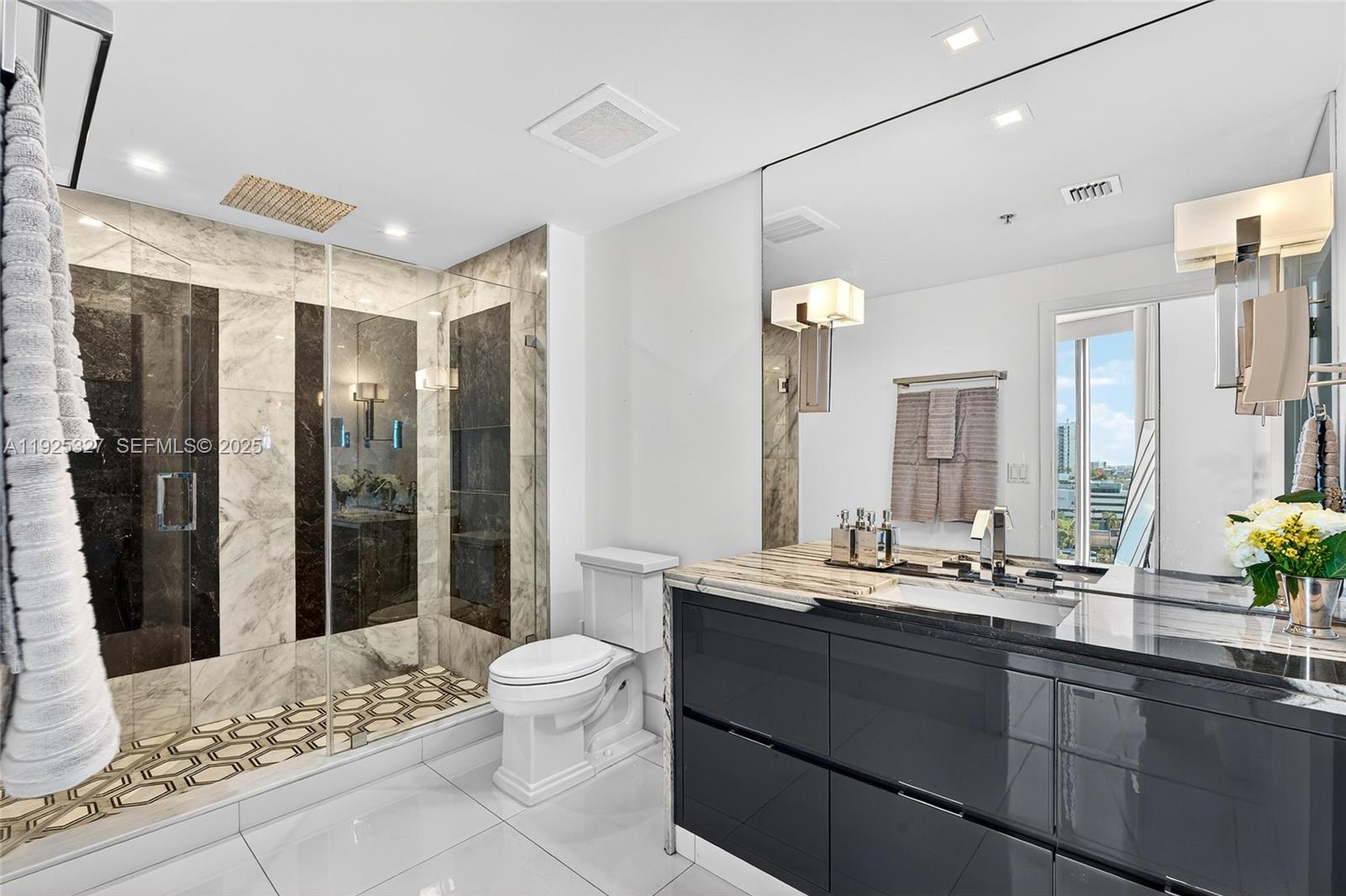 601 NE 36th St #1101 Miami, FL 33137