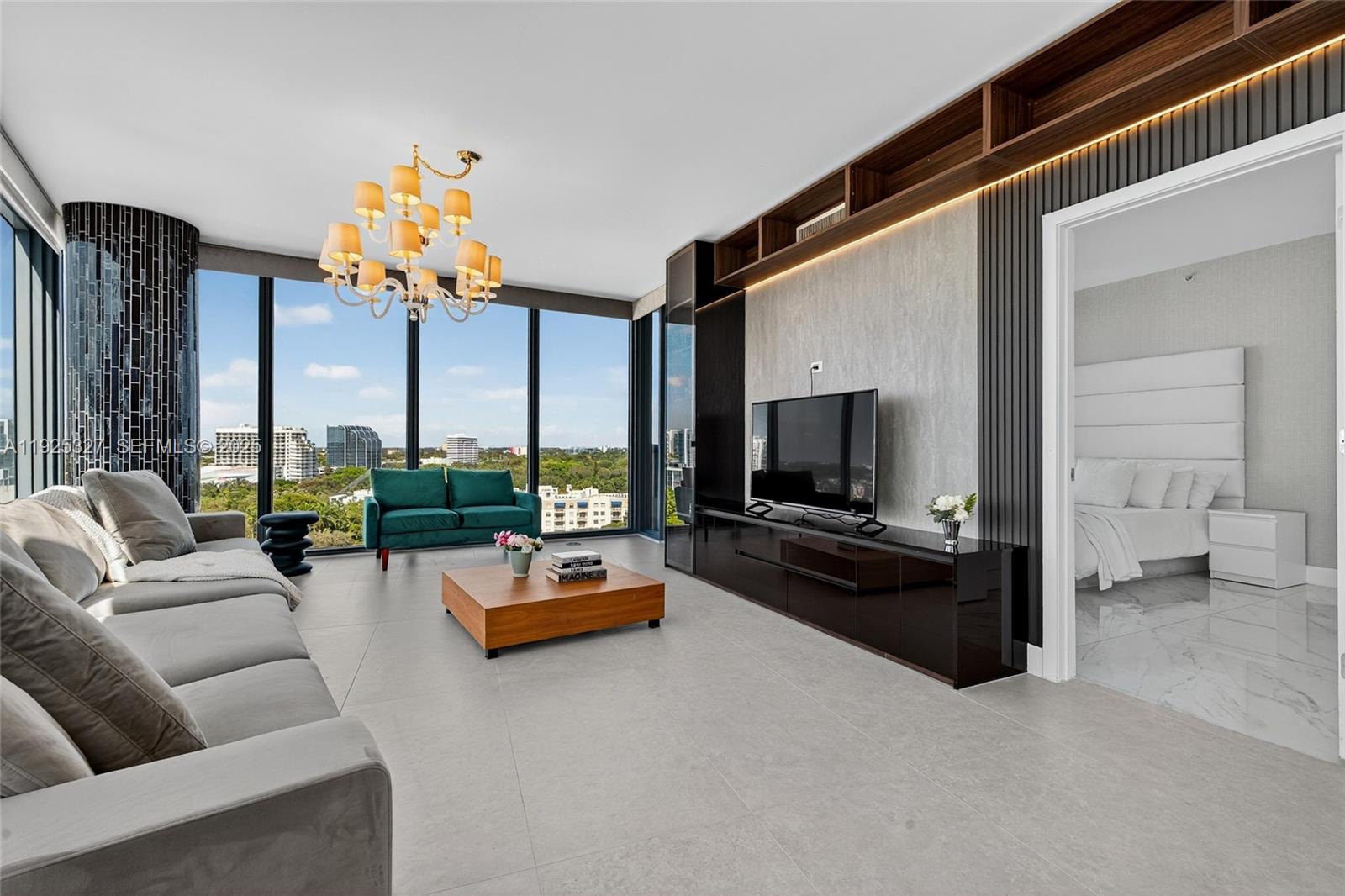 601 NE 36th St #1101 Miami, FL 33137