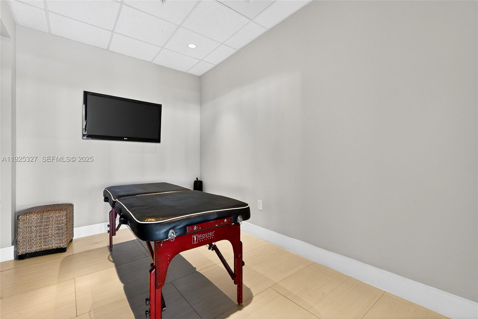 601 NE 36th St #1101 Miami, FL 33137